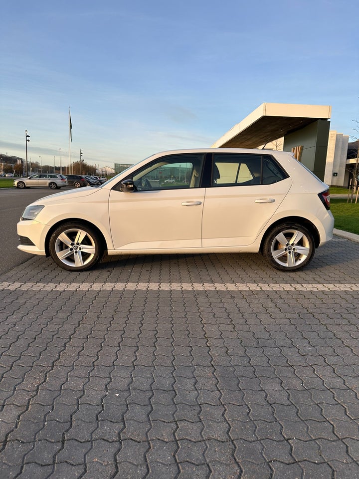 Skoda Fabia 1,0 MPi 75 Ambition 5d