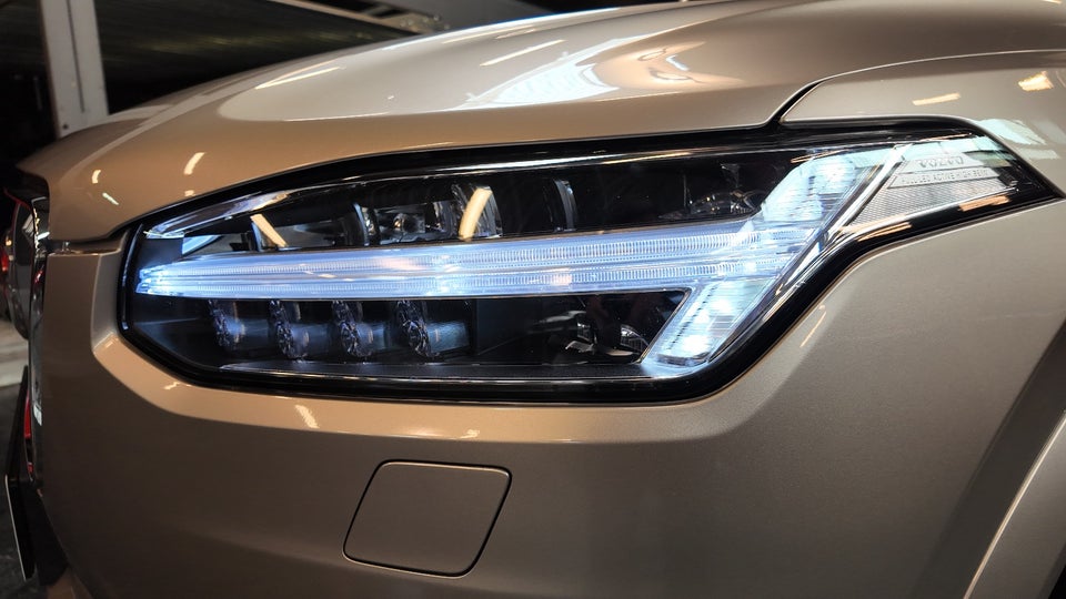 Volvo XC90 2,0 T8 ReCharge Ultimate Bright aut. AWD 7prs 5d