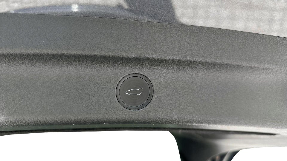 Tesla Model Y Long Range AWD 5d