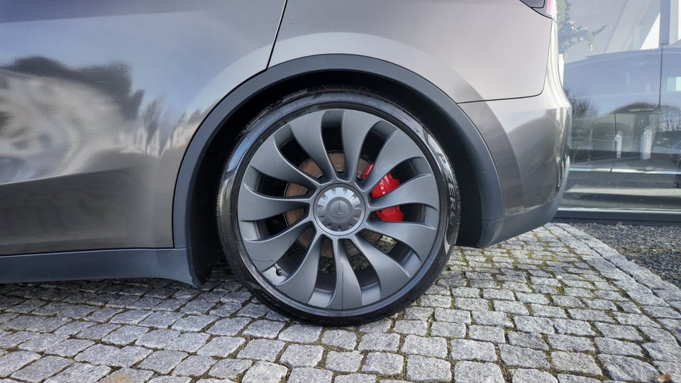 Tesla Model Y Performance AWD 5d