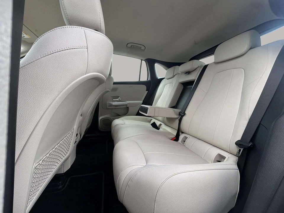 Mercedes EQB250 Progressive 5d
