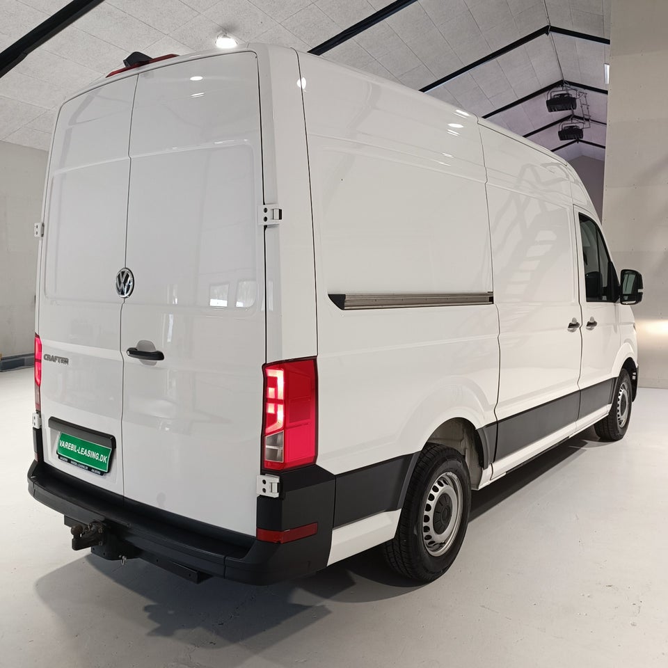 VW Crafter 35 2,0 TDi 177 Kassevogn L3H3 aut.