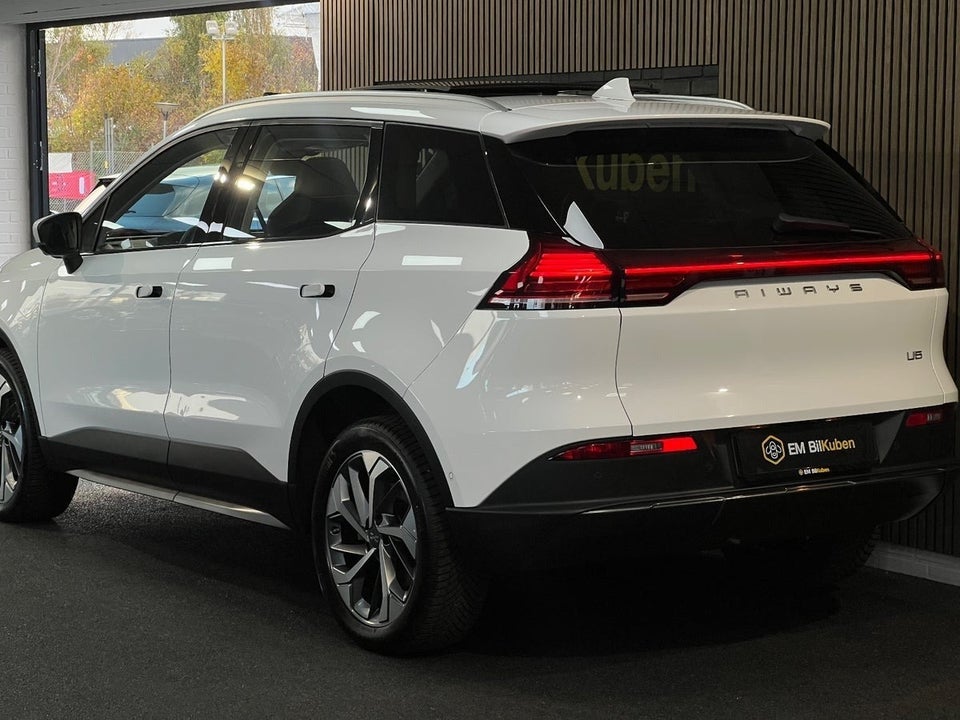 Aiways U5 Premium 5d