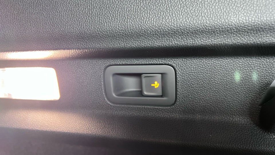 Ford Explorer 77 Premium Extended Range 5d