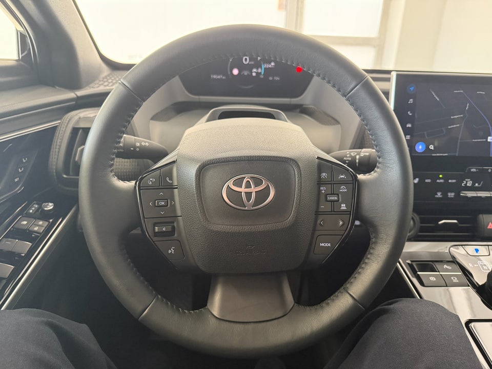 Toyota bZ4X Executive 5d