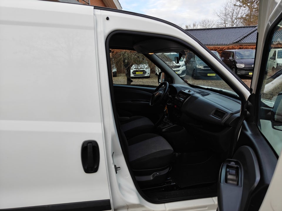 Fiat Doblò Cargo 1,3 MJT Basic L1 4d