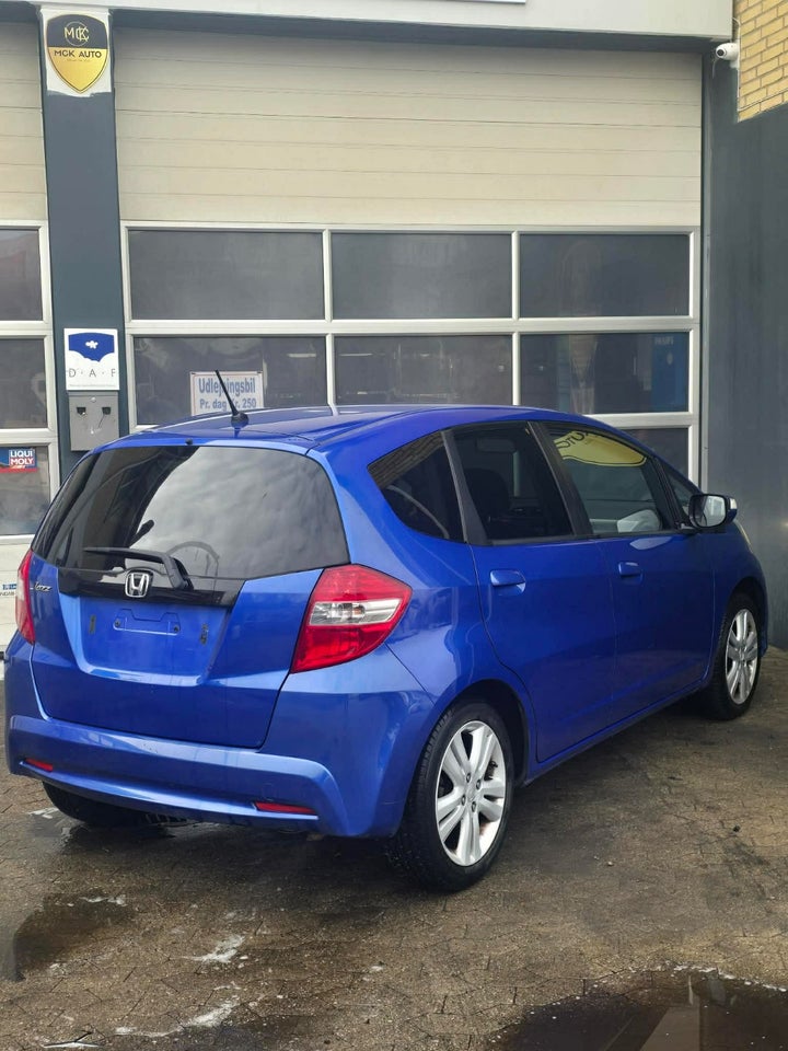 Honda Jazz 1,4 Elegance CVT 5d