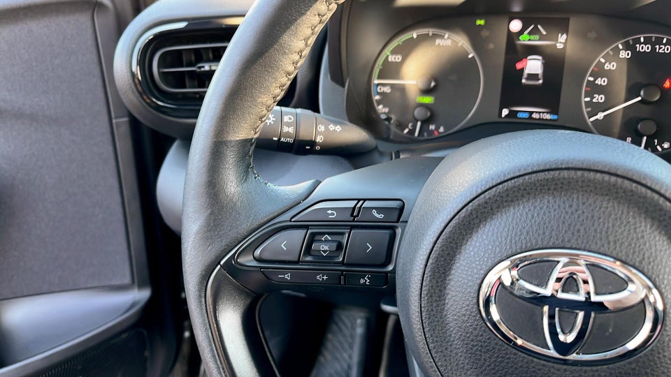 Toyota Yaris 1,5 Hybrid Active Tech e-CVT 5d