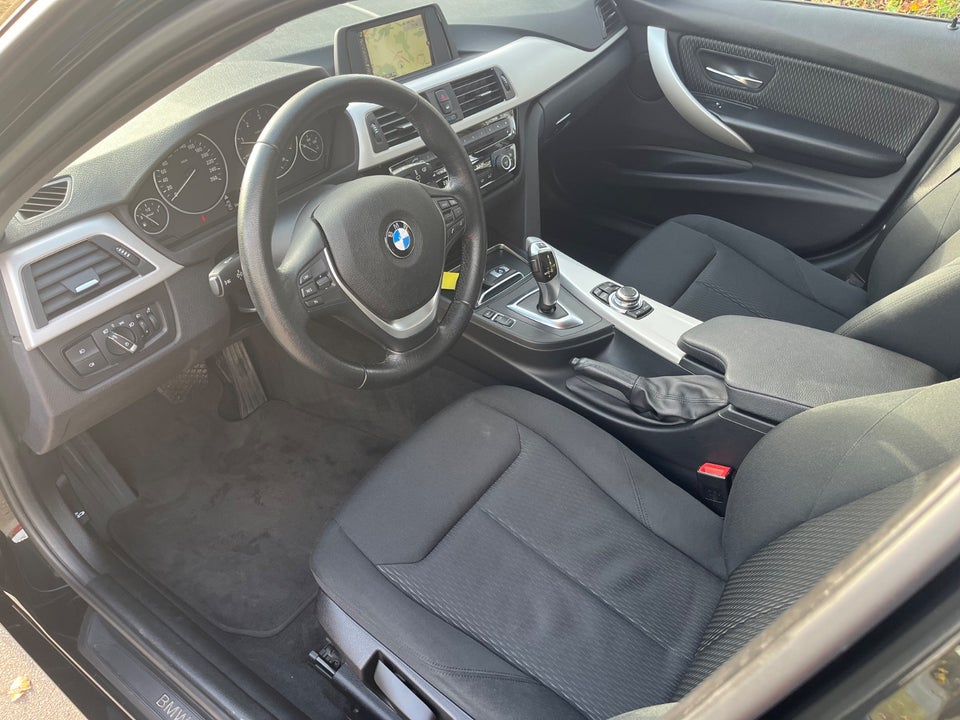 BMW 320d 2,0 Touring Advantage aut. 5d