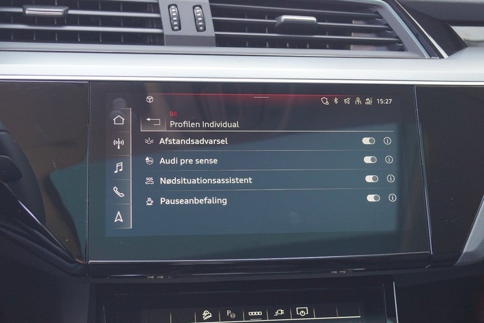 Audi Q8 e-tron 55 Advanced quattro 5d