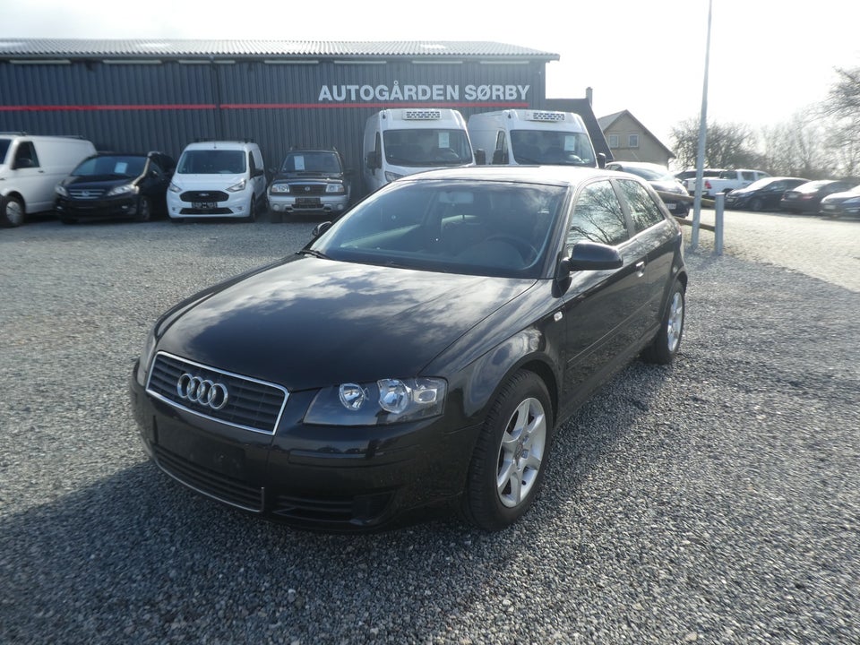 Audi A3 2,0 FSi Ambiente 3d
