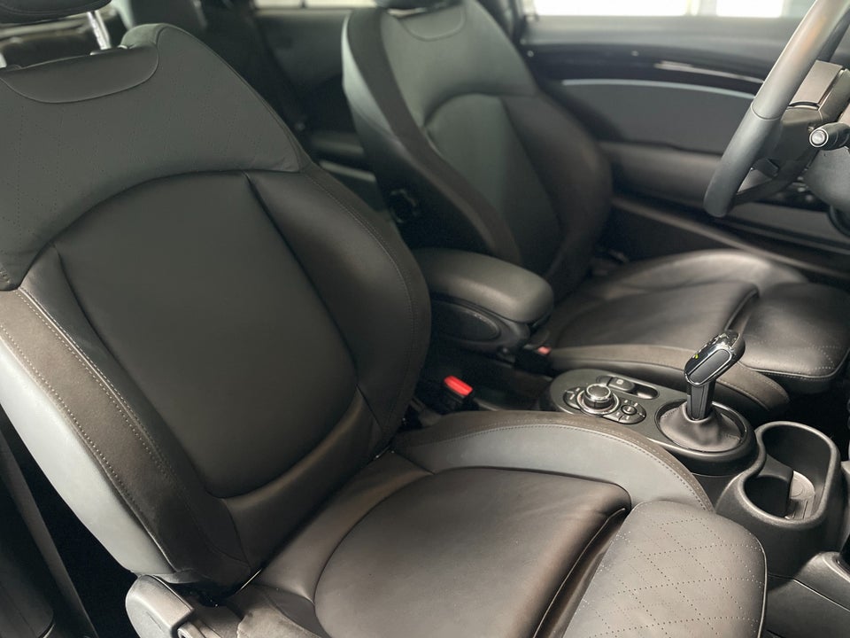 MINI Cooper SE Maximise 3d