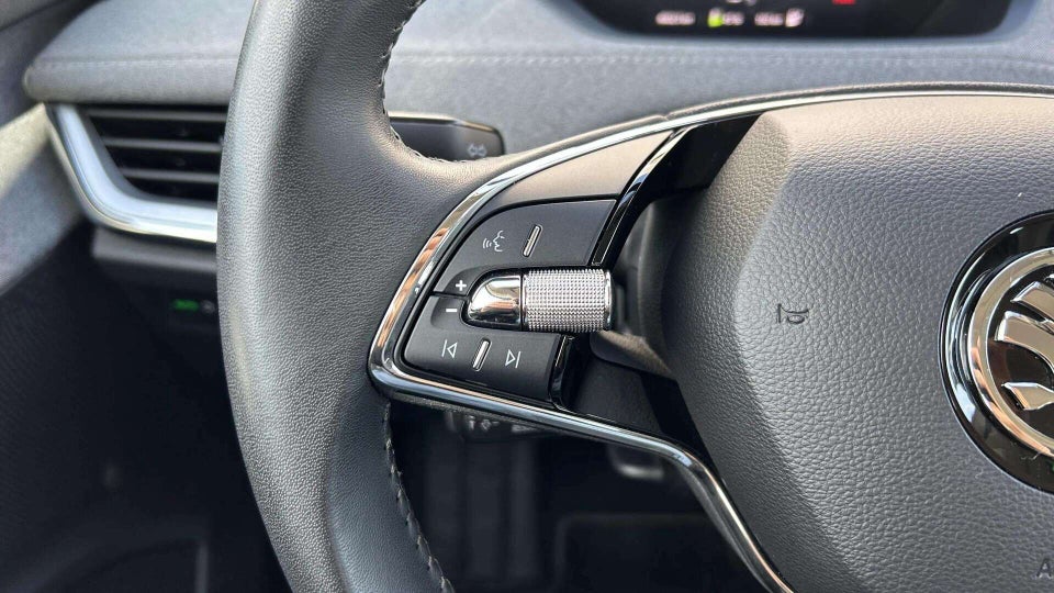 Skoda Enyaq 60 iV Loft 5d