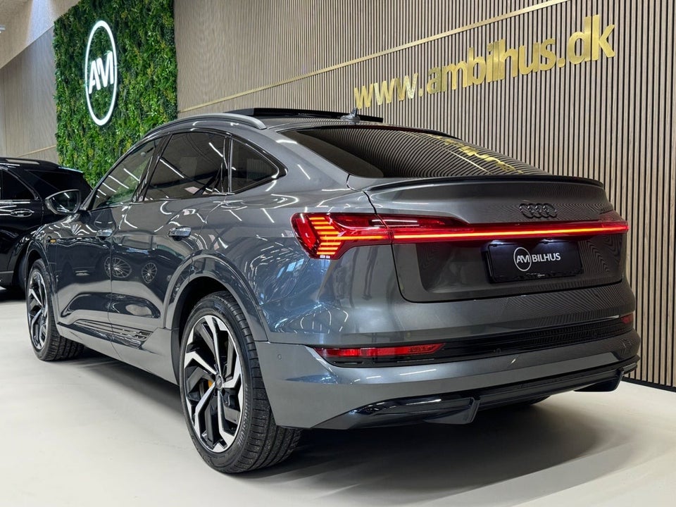 Audi e-tron 55 S-line Sportback quattro 5d