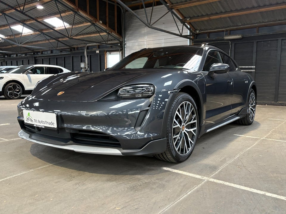 Porsche Taycan 4 Performance+ Cross Turismo 5d
