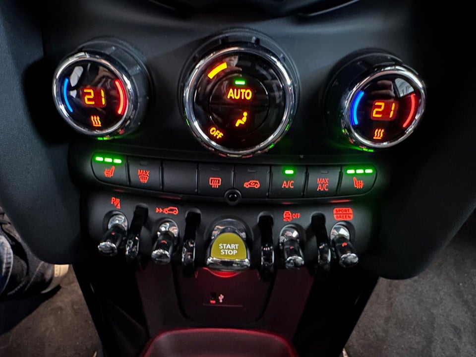 MINI Cooper SE Yours Trim 3d