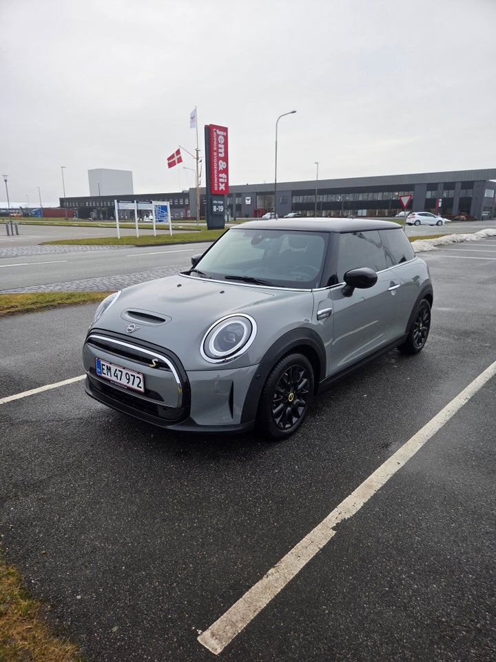 MINI Cooper SE Camden Edition 3d