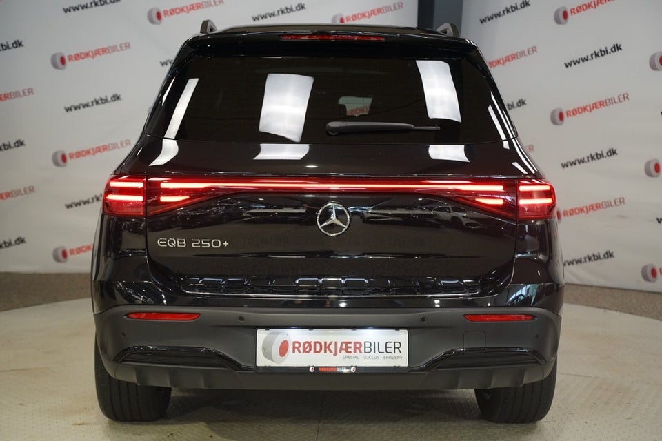 Mercedes EQB250+ AMG Line Van 5d