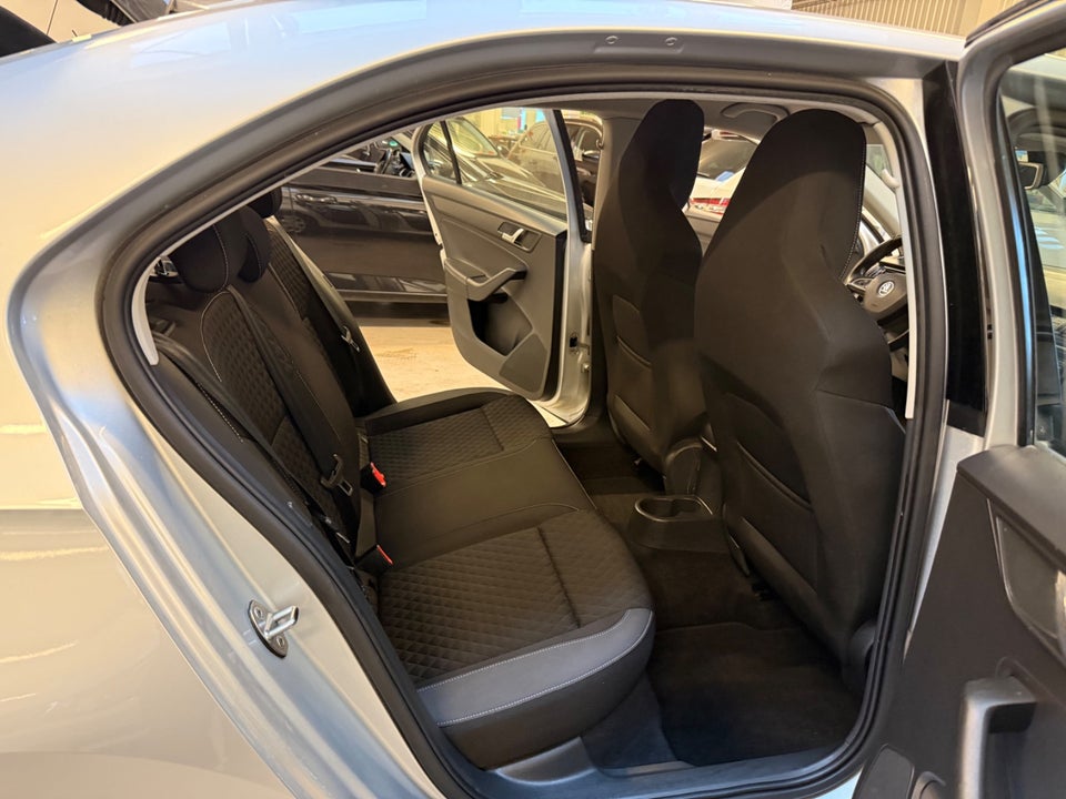 Skoda Rapid 1,2 TSi 110 Ambition 5d