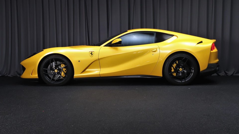 Ferrari 812 Superfast 6,5 DCT 2d