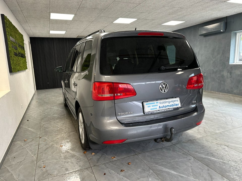 VW Touran 1,6 TDi 105 Comfortline DSG 7prs 5d