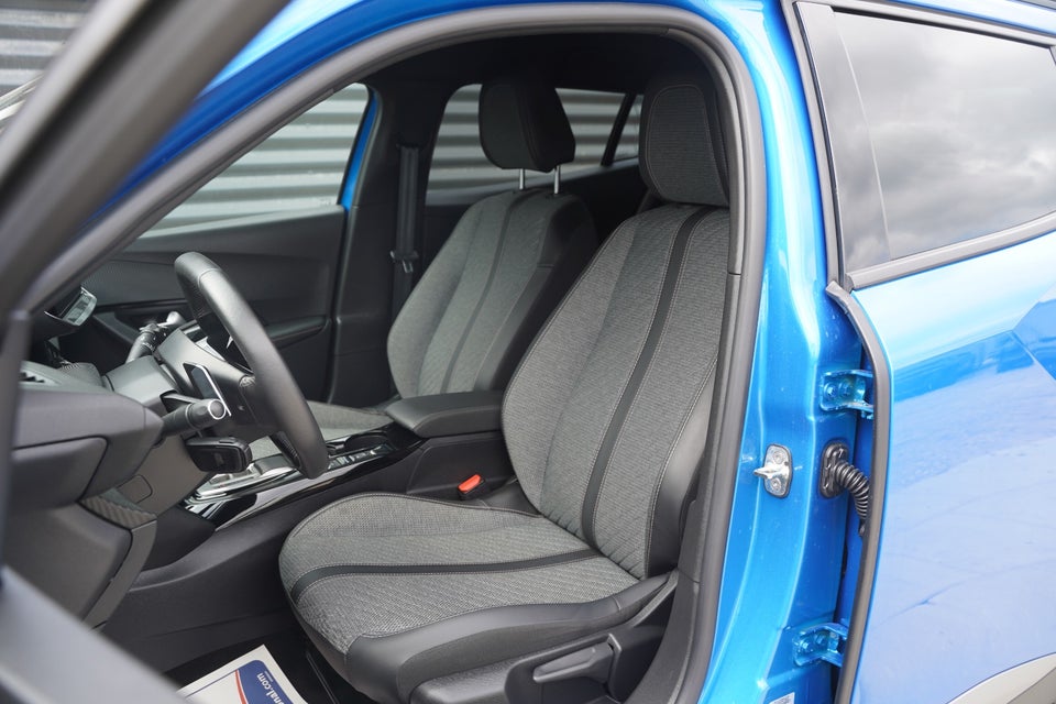 Peugeot 2008 1,2 PureTech 130 Allure EAT8 5d