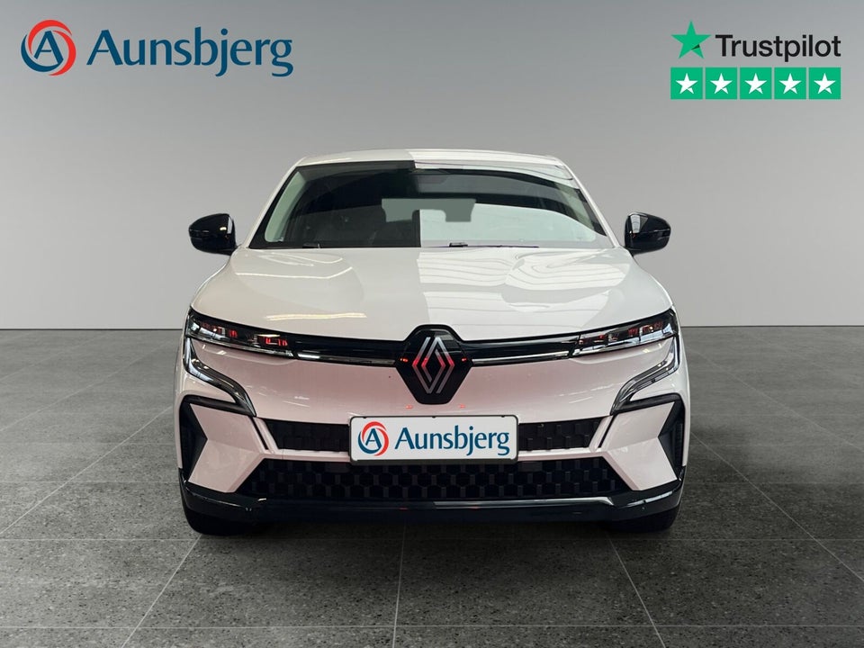 Renault Megane E-Tech 40 Equilibre 5d