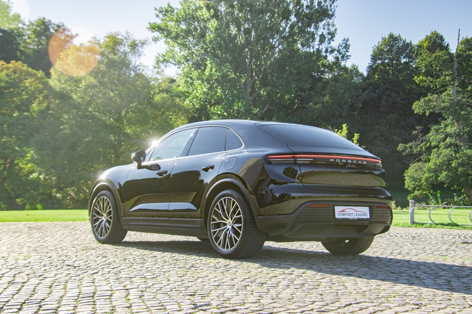 Porsche Macan 5d
