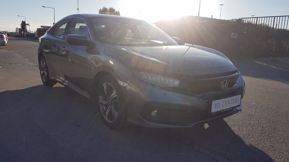 Honda Civic 1,5 VTEC Turbo Elegance CVT 4d