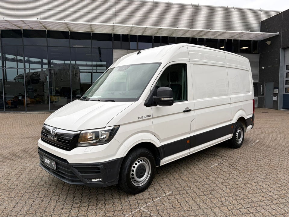 MAN TGE 2,0 3.180 Kassevogn L3H3 aut. FWD