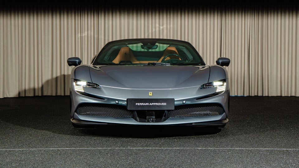 Ferrari SF90 Spider 4,0 DCT 2d