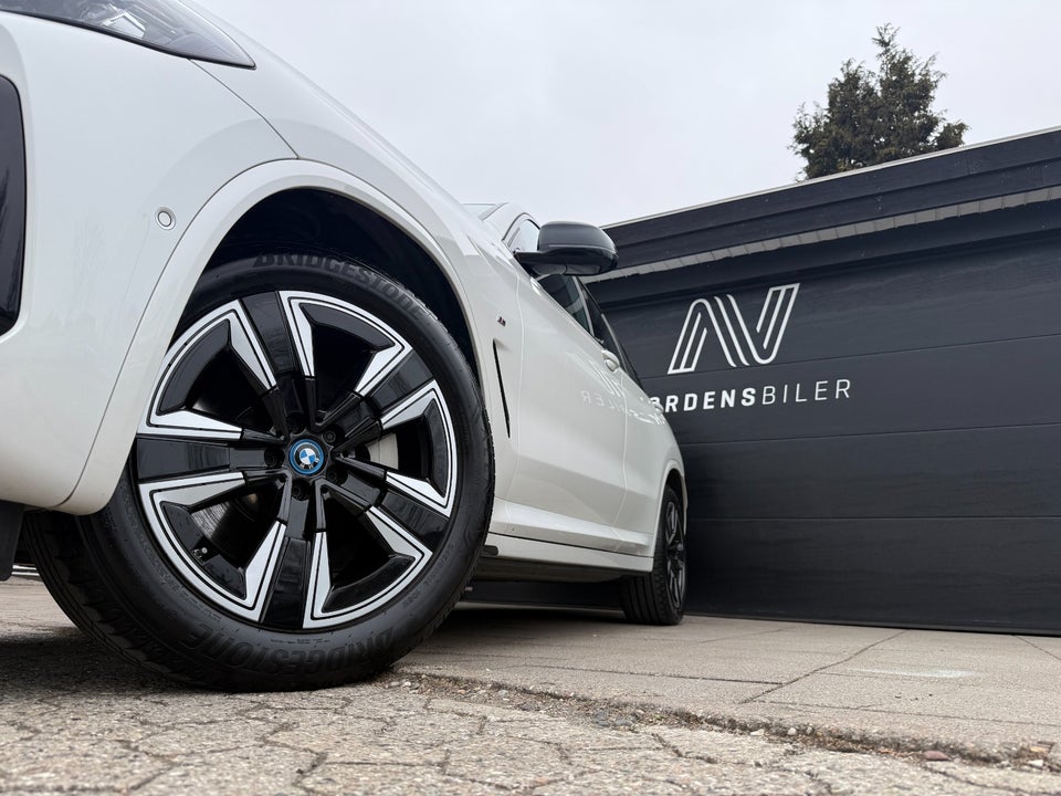 BMW iX3 Charged M-Sport 5d