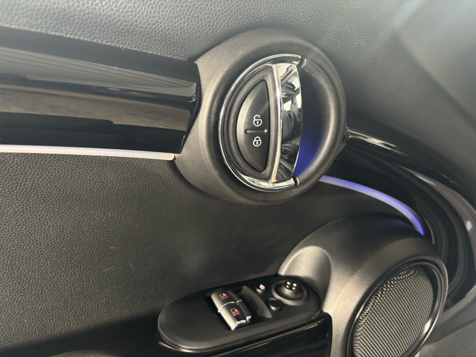 MINI Cooper SE Camden Edition 3d