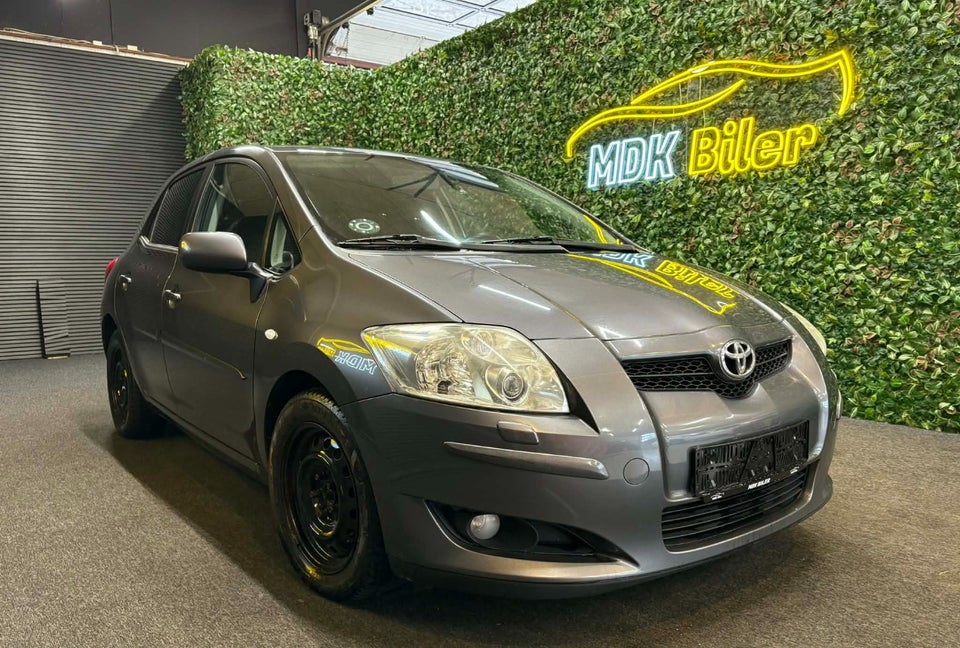 Toyota Auris 1,6 Luna 5d