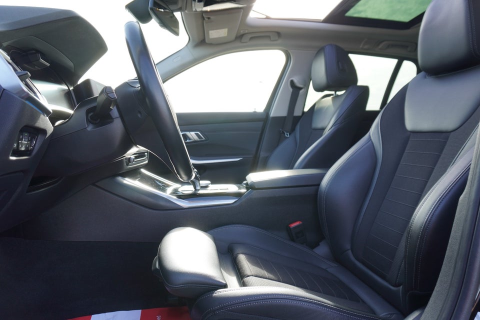 BMW 330e 2,0 Touring Sport Line aut. 5d