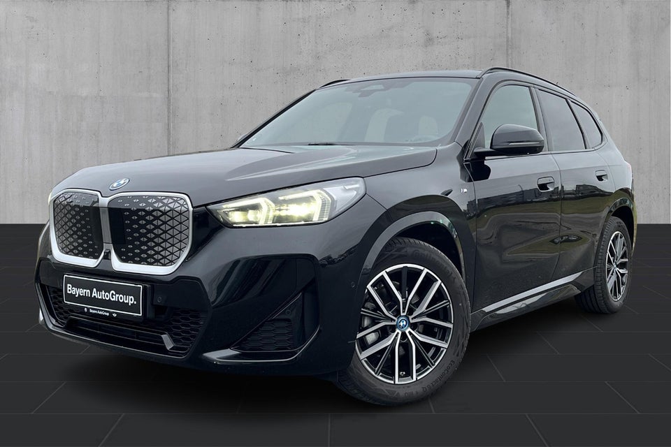 BMW iX1 eDrive20 Fully Charged M-Sport 5d