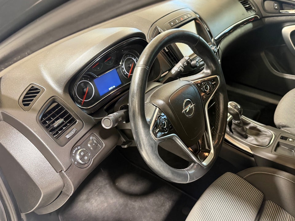 Opel Insignia 1,6 CDTi 136 Cosmo Sports Tourer 5d