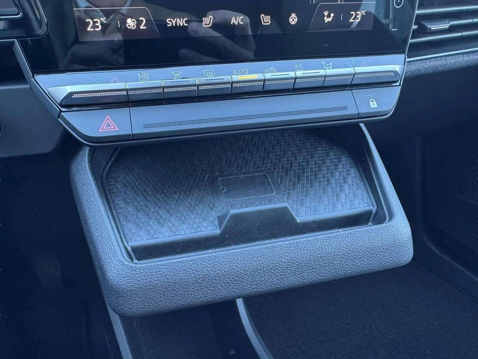 Renault Megane E-Tech 40 Equilibre 5d