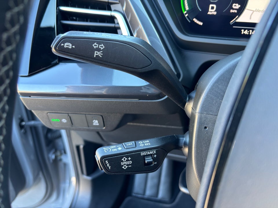 Audi Q4 e-tron 50 S-line quattro 5d