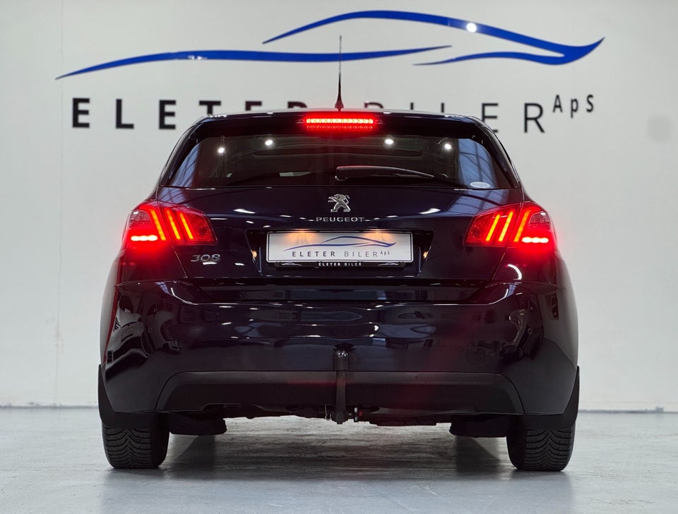 Peugeot 308 1,6 BlueHDi 120 Selection Sky 5d