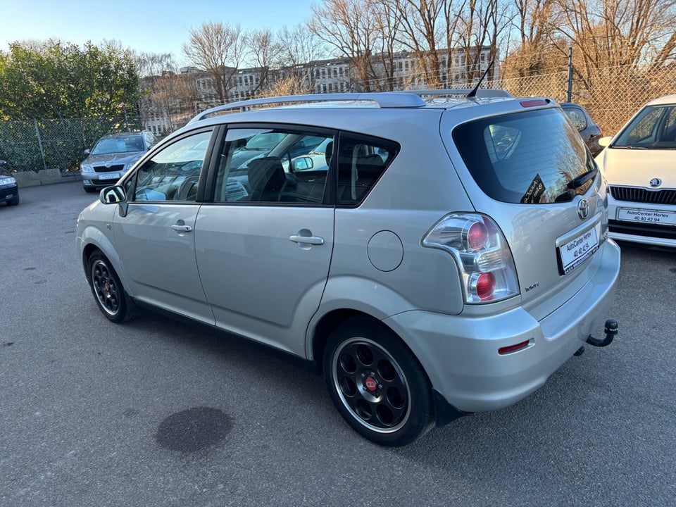 Toyota Verso 1,8 Terra 7prs 5d