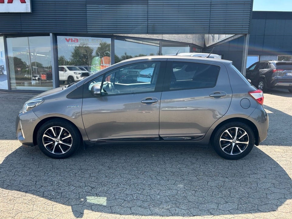 Toyota Yaris 1,5 Hybrid H3 Premium e-CVT 5d