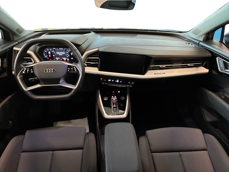 Audi Q4 e-tron 50 Attitude quattro 5d