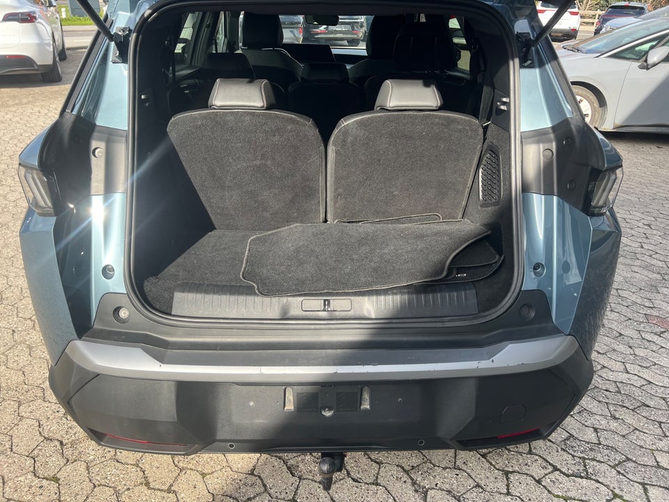 Peugeot e-5008 77 Allure 7prs 5d