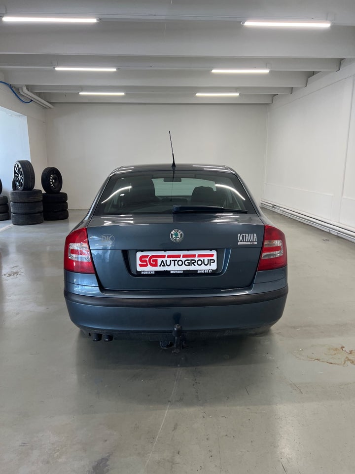 Skoda Octavia 2,0 TDi Elegance 5d