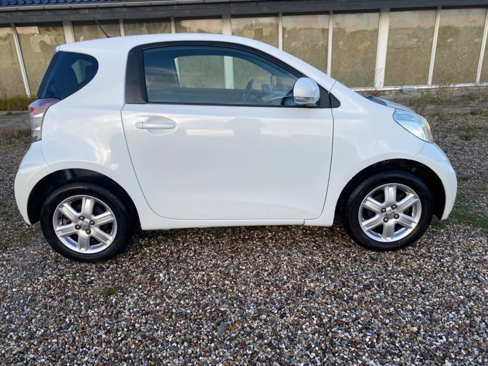 Toyota iQ 1,4 D-4D Q2 3d