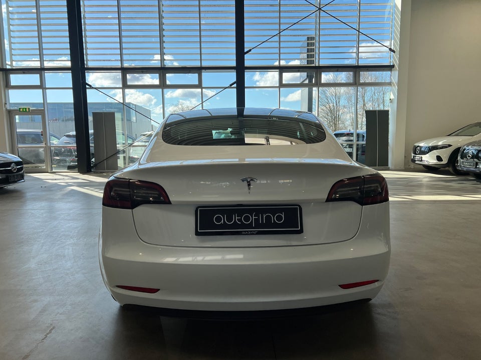 Tesla Model 3 RWD 4d