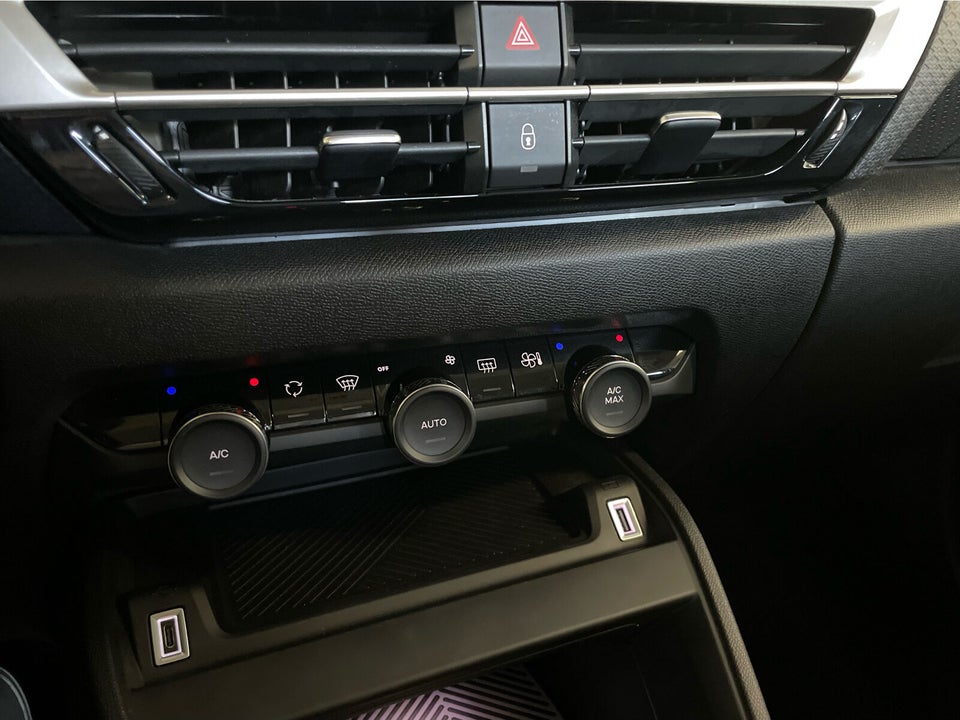 Citroën ë-C4 X 54 Plus 4d