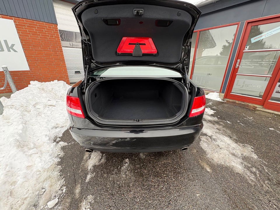 Audi A6 2,4 V6 Multitr. 4d