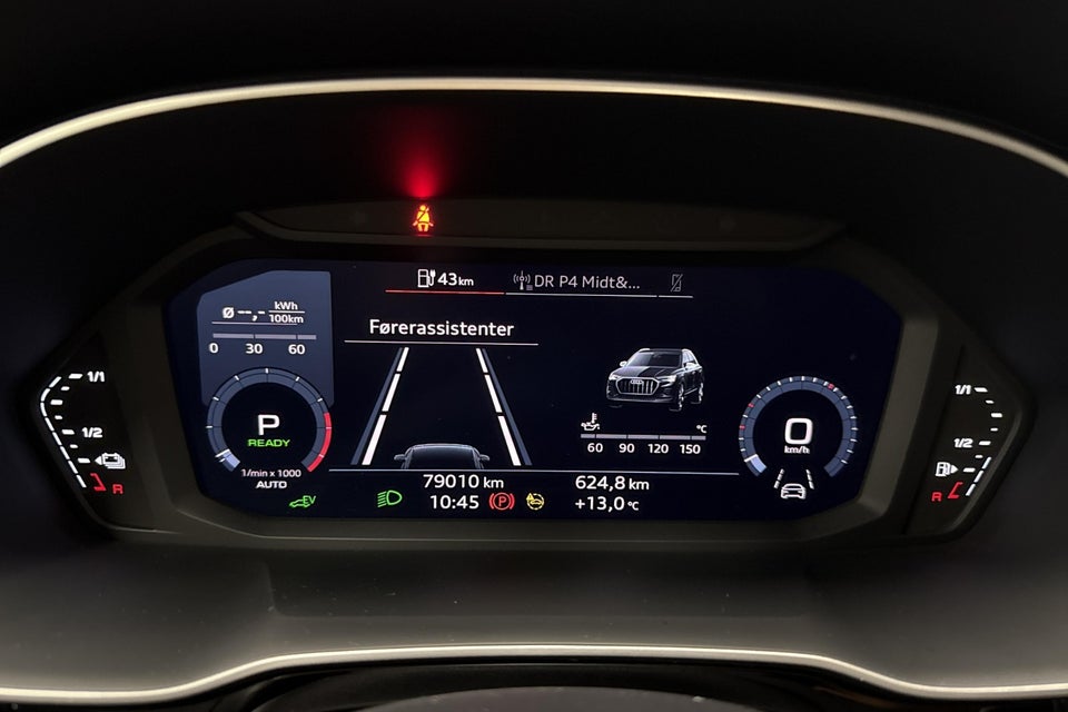 Audi Q3 45 TFSi e Attitude plus S-tr. 5d